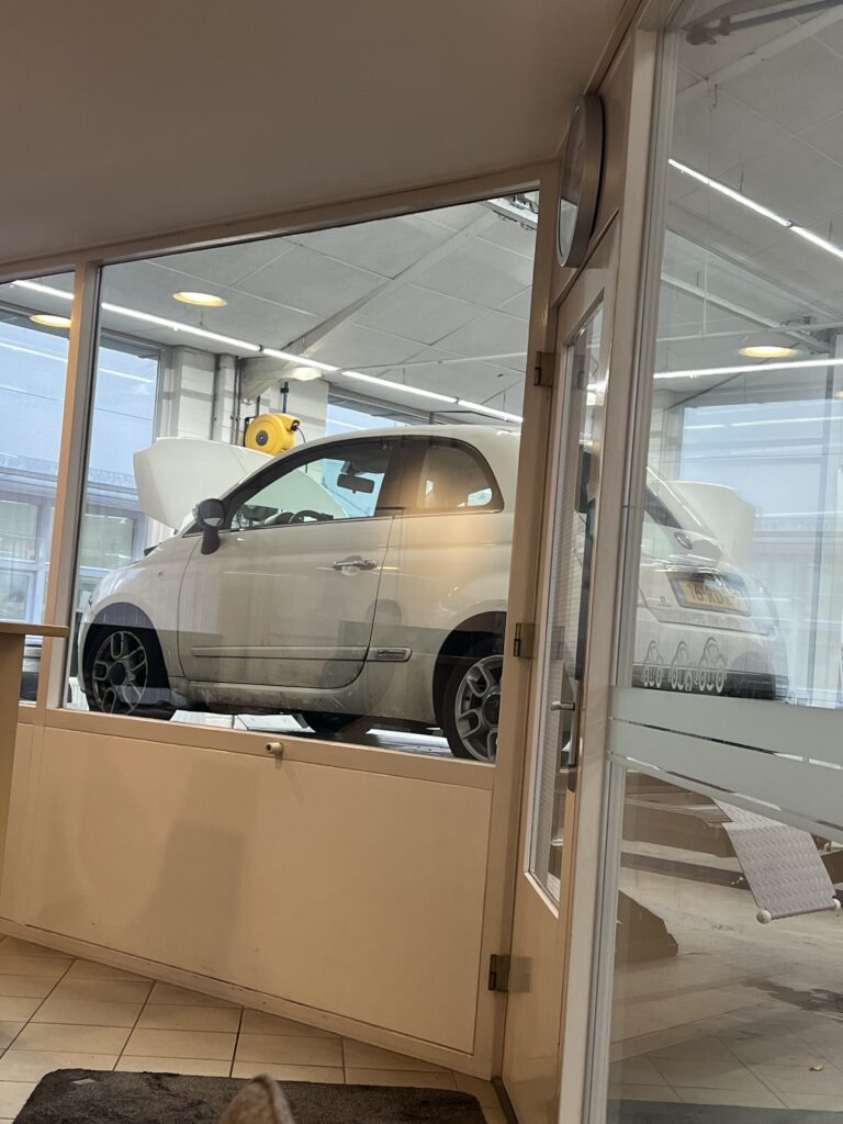 Waarom je NOOIT een Fiat 500 moet kopen