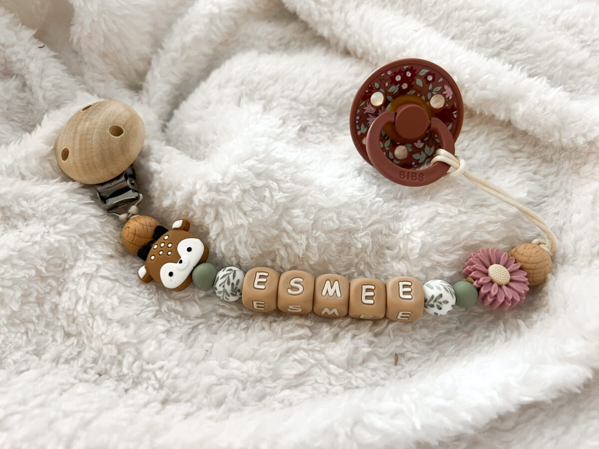 DIY Speenkoord maken met naam voor je baby
