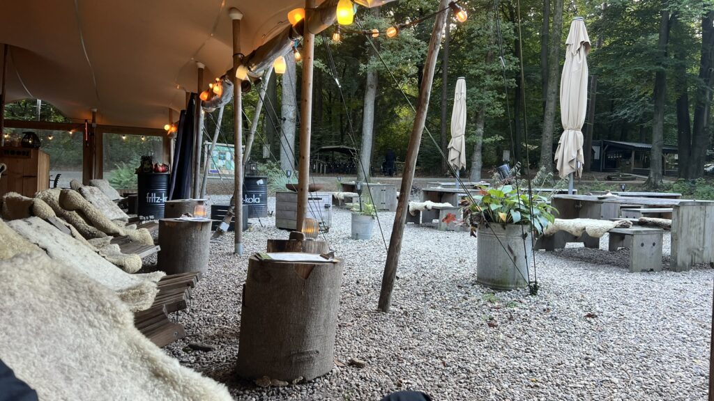 Boscafe WOODZ Beekhuizen op de Veluwe in Gelderland