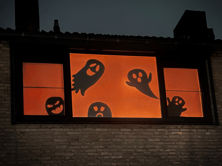 Halloween DIY | Raamdecoratie vol spoken